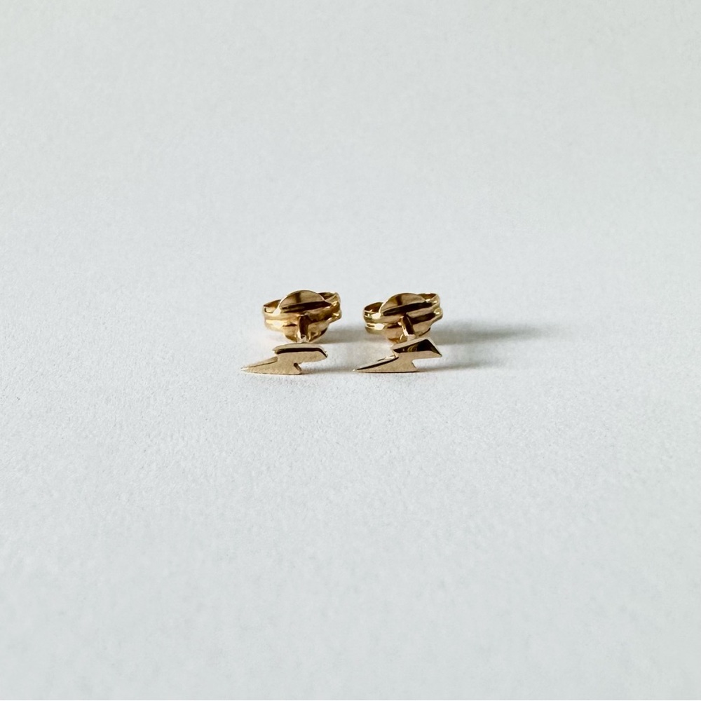 Mejuri 14k Yellow Gold Lightning Bolt Studs, Pair